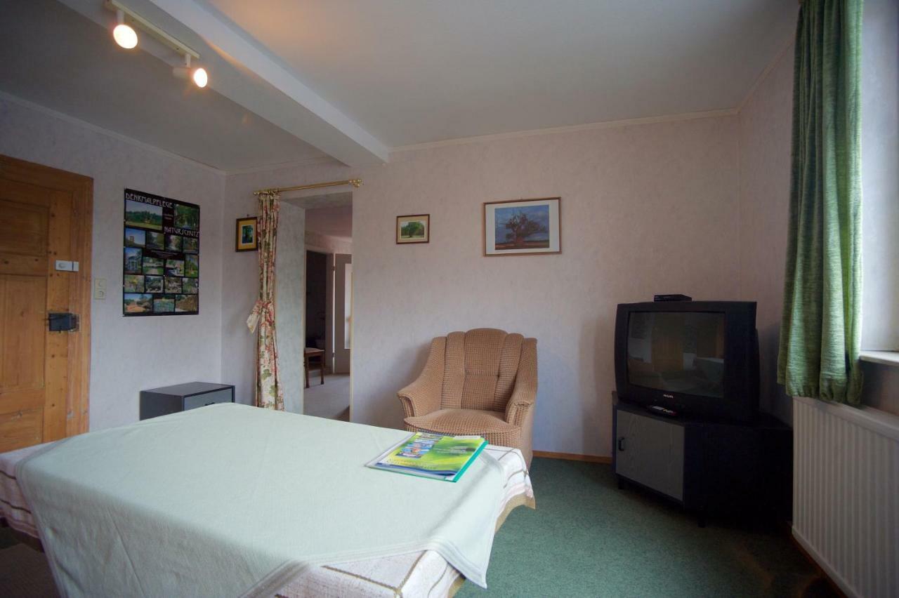 Pension Altes Pfarrhaus Helmarshausen Exterior foto