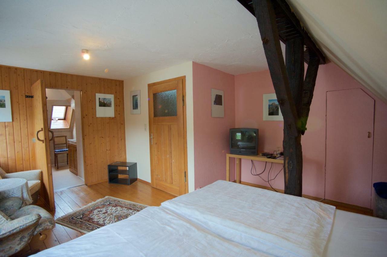 Pension Altes Pfarrhaus Helmarshausen Exterior foto