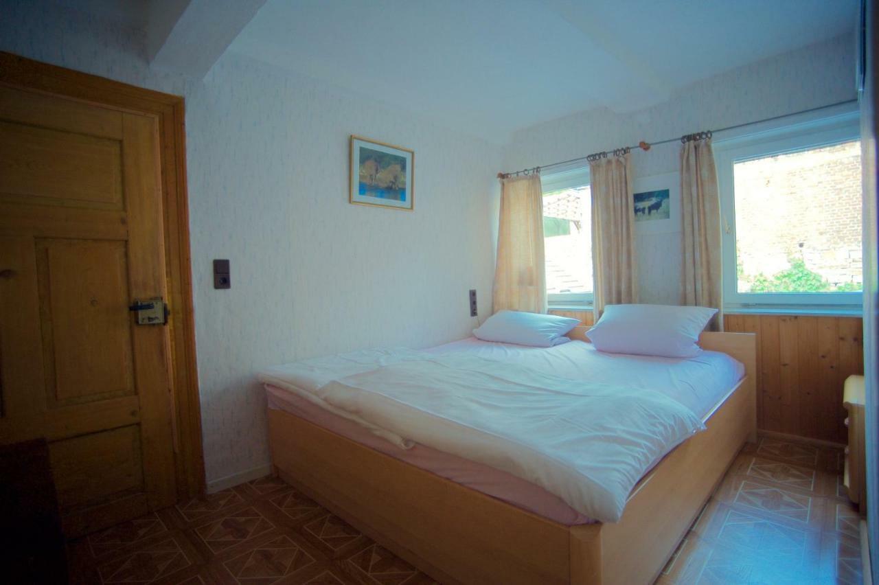 Pension Altes Pfarrhaus Helmarshausen Exterior foto